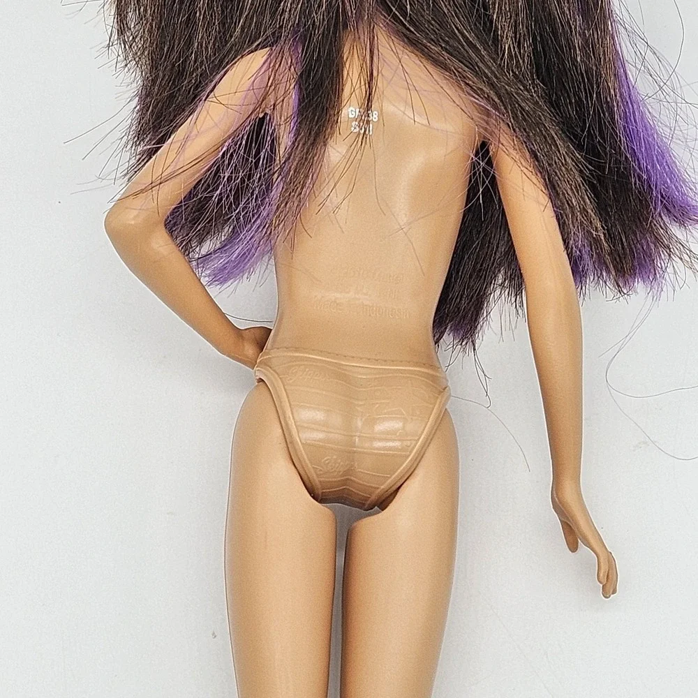 Barbie Skipper Babysitters Inc. Doll Purple Highlights Hair 2010 Mattel GFL38